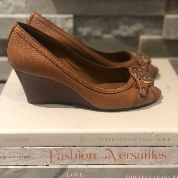 Tory Burch Leather Peep Toe Sandal - Picture 1 of 7